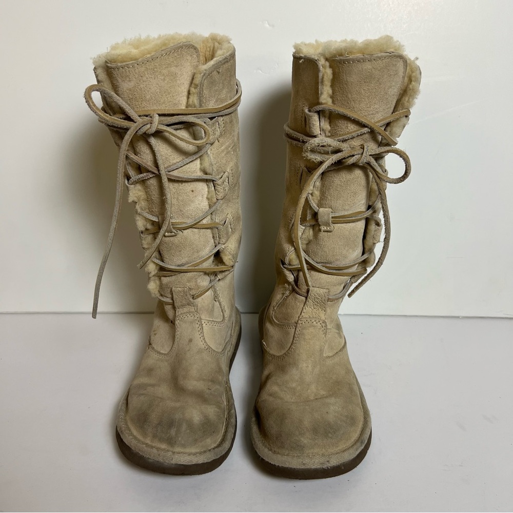 Ugg Whiteley Lace Up Moccasin Winter Boots Sherpa Lined Women’s Size 6